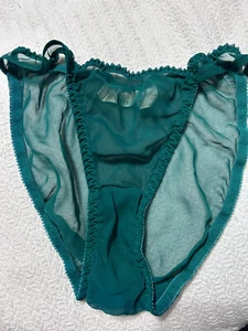 Bikini vintage bragas de Victoria's Secret etiqueta dorada corte alto talla P cuerda verde - Imagen 1 de 7