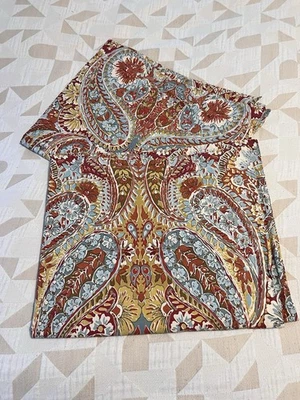 Two Pottery Barn Bella Paisley Pillow Shams Standard Crisp Cotton Paisley Vtg - Image 1 of 4