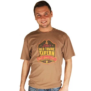 Camiseta Top Life is Good Teak Marrón Jake’s Old Towne Tavern Cremosa Para Hombre Nueva con Etiquetas - Imagen 1 de 1