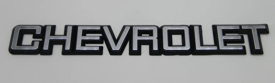 1981 - 1987 年雪佛兰皮卡车和西装外套尾门装饰面板徽章 — 第 1/4 张图片
