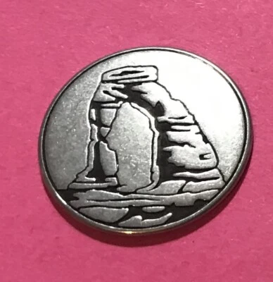 New Design Arches National Park Delicate Arch Collectible Token - Image 1 of 2