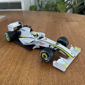 Paul’s Art Minichamps Brawn GP BGP001 2009 1:18 Formula 1 Winning Championship - Picture 1 of 8