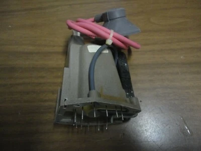 TRANSFORMADOR ORIGINAL RCA FLYBACK 2G25015-501 USADO EN VARIOS MODELOS Foto 1 de 3