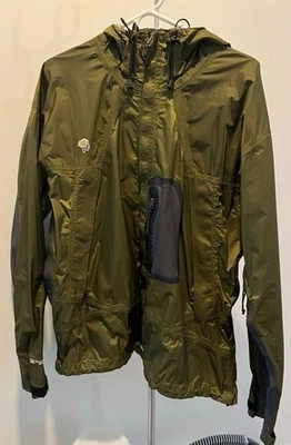 Jaqueta Mountain Hardwear Epic Masculina Grande 2004 Primeira Geração Preta Oliva  - Imagem 1 de 4