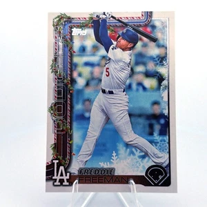 2025 Topps Holiday Freddie Freeman Base Card #H12 Los Angeles Dodgers - Picture 1 of 24