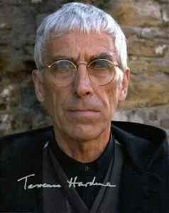 Autógrafo de Doctor Who: Foto firmada por TERRENCE HARDIMAN (La Bestia de Abajo) - Imagen 1 de 1