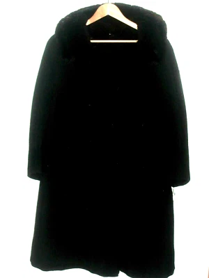 复古羊毛斜纹粉色衬里外套 — 第 1/4 张图片