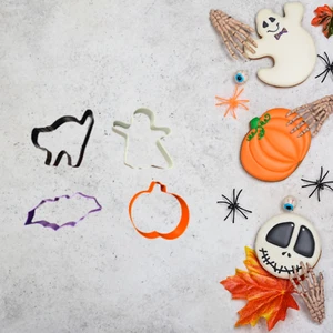 Wilton Halloween Ausstecher Set Fledermaus Geist Kürbis schwarze Katze Metall - Bild 1 von 12