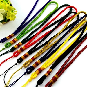 10 Pcs Couleur Mixte Chaîne Chinoise Noué Main Poignet Lanière Bretelles Téléphone Pendentif - Photo 1 sur 7
