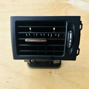 Genuine Mercedes OEM W204 front air vent duct dashboard RIGHT A2048301454 - Picture 1 of 5