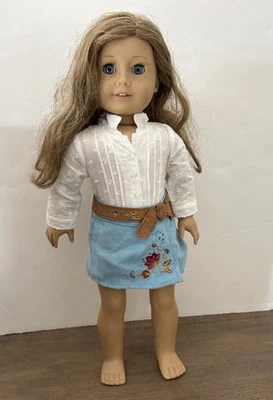 美国女孩娃娃 2007 年度女孩尼基女牛仔退役腿部污渍 — 第 1/4 张图片