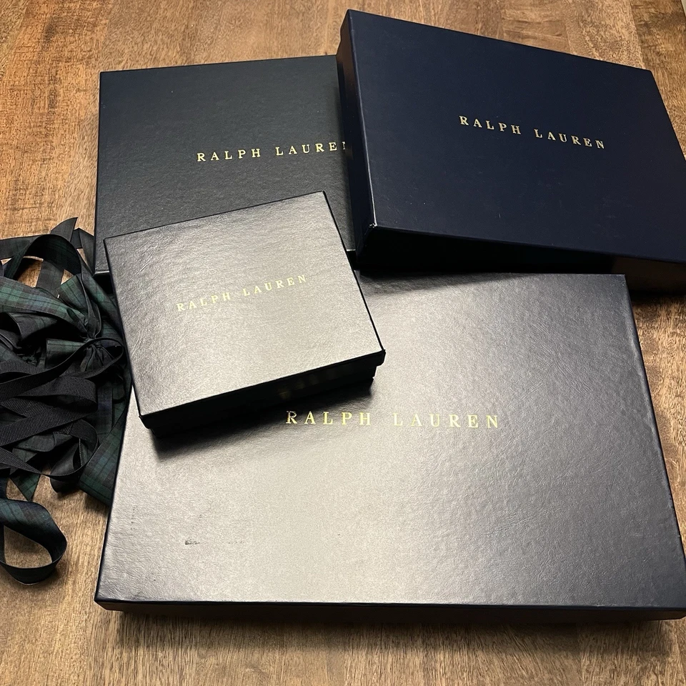 Cajas de regalo vacías Ralph Lauren *Juego de 4* letras doradas azul marino con lazos a cuadros Foto 1 de 4