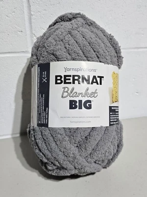 Manta Yarnspirations Bernat hilo grande 10,50 z (gris vapor, gris oscuro) Jumbo Foto 1 de 3