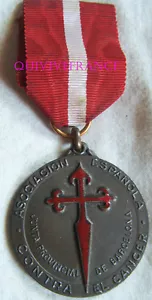 DECV30 - MEDAILLE VEREIN GEGEN KREBS - JUNTA VON BARCELONA - SPANIEN - Bild 1 von 3