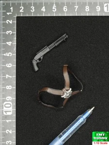 1:12 Scale Big Addict BA001 The Whisky Club Marc - Shotgun & Shoulder Strap PVC - Picture 1 of 2
