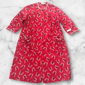 Vintage 50s Quilted Red Paisley Housecoat Robe Midi XL Button Front And Pockets - Picture 1 of 9