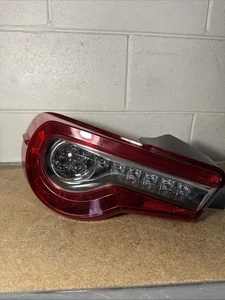 2017-2020 TOYOTA 86 LEFT TAILLIGHT QUARTER MOUNTED 2.0L AT RWD - Picture 1 of 7