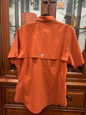 University of Texas Columbia PFG  Women’s Medium Shirt Burnt Orange Short Sleeve - Image 1 of 2