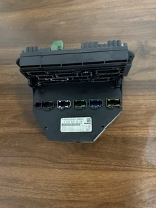 OEM 2008-2011 Mercedes C300 Front SAM Module Relay Fuse Box - Picture 1 of 13