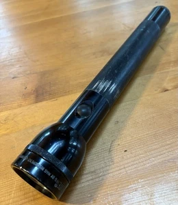 Vintage  MAG-LITE Heavy Duty Black 4 D Cell Flashlight 14.5” Tested Works Used - Picture 1 of 12