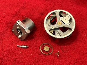 KING AUTOPILOT SERVO MOUNT PARTS - Picture 1 of 7
