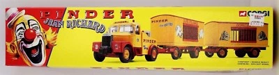 Corgi-PINDERS CIRCUS-1997 SCAMMEL HIGHWAYMAN WITH TWO CAGE TRAILERS - Image 1 of 4