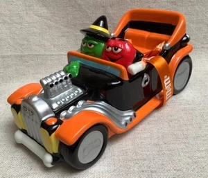 Plato de caramelo de cerámica de Halloween naranja de M&M's Hot Rod Car 2003 por Galerie rojo verde - Imagen 1 de 8
