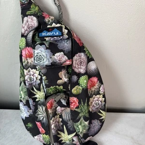 Kavu Rope Sling Bag Crossbody Floral Succulent Print Black Travel Cactus Desert - Bild 1 von 9