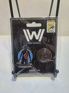 2017 Comic-Con Westworld West World Lapel Hat Pin Set Lot - 2 Pins Brand New - Picture 1 of 2