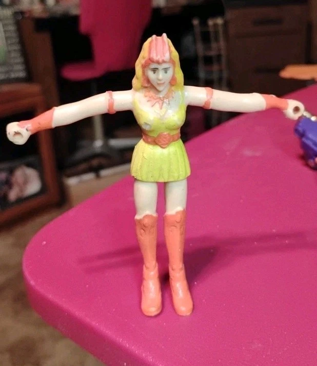 Figura de acción de colección 1982 Arco el Otro Mundo Kreena La Princesa AJUSTABLE Foto 1 de 3