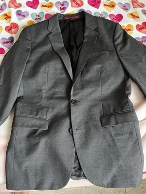 Hugo Boss Suit Size 38R Slim Fit 2 Button Dark Gray 100% Wool Pants 31x31 MINT - Image 1 of 4