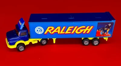 Nuevo de Lote Antiguo Bicicleta Ti Raleigh Camión Corgi #1175/Caja Original/De Colección BMX/Ciclismo/RARO Foto 1 de 4