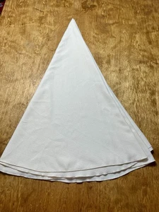 Vintage Linen Tablecloth Round 70” - Picture 1 of 3