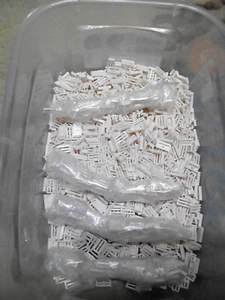 Lego Azulejo Blanco Modificado 1X2 Rejilla 25 Piezas Lote a Granel NUEVO - Imagen 1 de 1