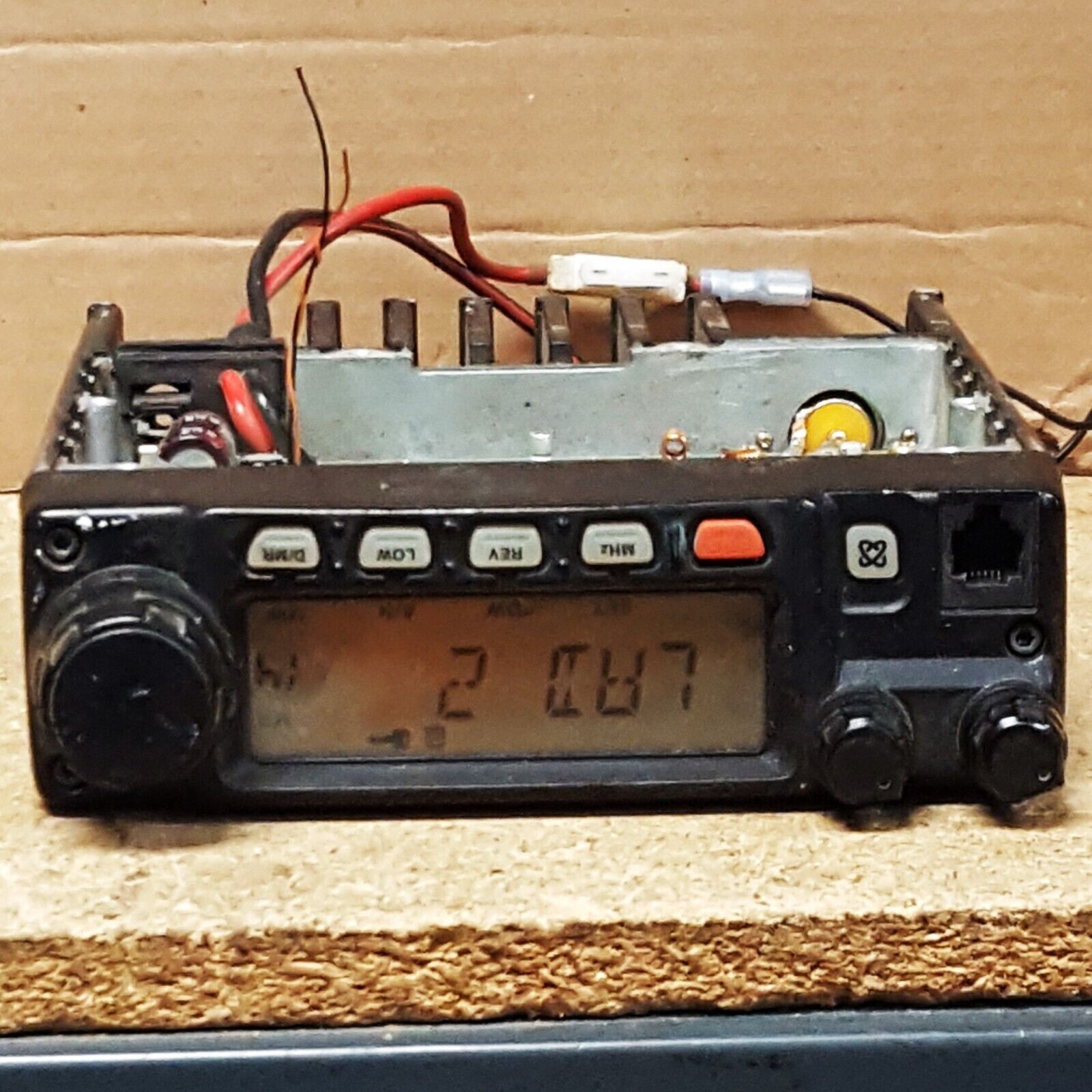 Yaesu FT-2800M FM-Transceiver - Missing Top Cover - Powers On -See Pix-For Parts. Available Now for $49.20