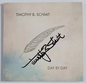 TIMOTHY B SCHMIT signiert Tag für Tag CD Album Cover Adler Legende Beckett BAS COA - Bild 1 von 6