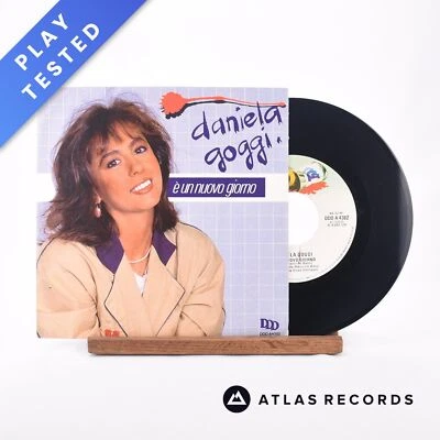 Daniela Goggi - È Un Nuovo Giorno - 7" Vinyl Record - VG+/EX - Image 1 of 4