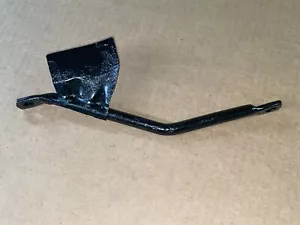 Corvette a/c air conditioning conditioner compressor lower brace bracket 77-82 - Foto 1 di 6