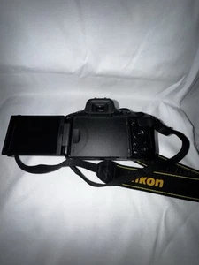 Nikon D5100 Spiegelreflexkamera Bundle – Komplettpaket mit Zubehörpaket - Bild 1 von 14