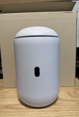 UniFi UDR7 (15W) Dream Router 7 - 10G Cloud Gateway with integrated WiFi 7 - Image 1 of 4