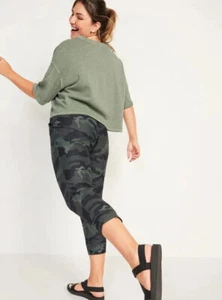 Pantalones de chándal Old Navy para mujer cintura alta potencia recortados suaves verde camuflaje talla 2X - Imagen 1 de 12