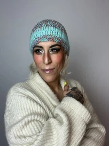 MOHAIR & Wool 70s 1970’s Vintage Knit Knitted Blue Mauve Skull Cap Beanie Hat - Picture 1 of 7