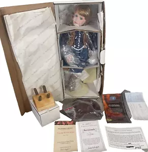 Cowgirl Doll Porcelain Vintage 18" Tall Connie Johnston Hamilton NEW BOXED - Foto 1 di 24