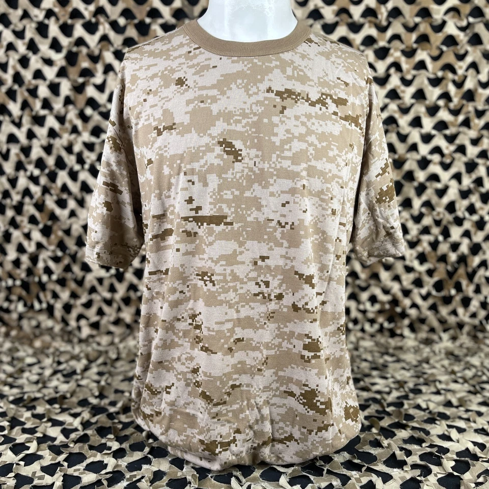 NOVA Camiseta Rothco Manga Curta - Desert Digital - Pequena - Imagem 1 de 4