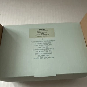 FRESH HOME BY PARTYLITE GHIRLANDA PROFUMATA OLIO PROFUMO ACQUE CALME - Foto 1 di 5