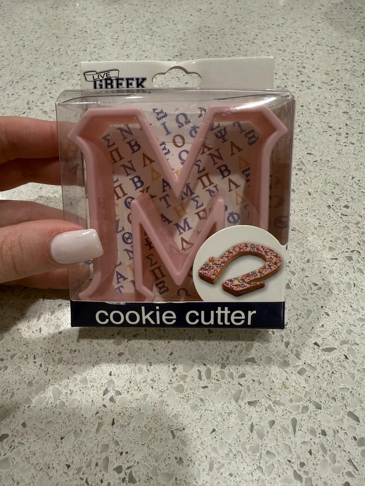 Cortador de galletas de alfabeto griego-griego vivo "MU" hermandad, fraternidad, estudiantes Foto 1 de 1