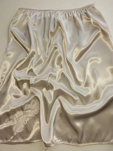 De colección Satinado Brillante OH MY SILVER MEDIO DESLIZAMIENTO NUEVO GLAM SISSY DEMURE S 32/34" LUX - Imagen 1 de 8