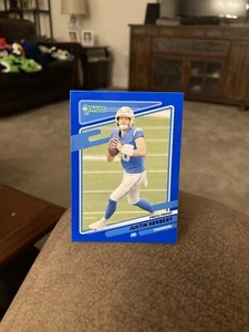 2021 Donruss #70 Justin Herbert FOOTBALL Los Angeles Chargers - Picture 1 of 3