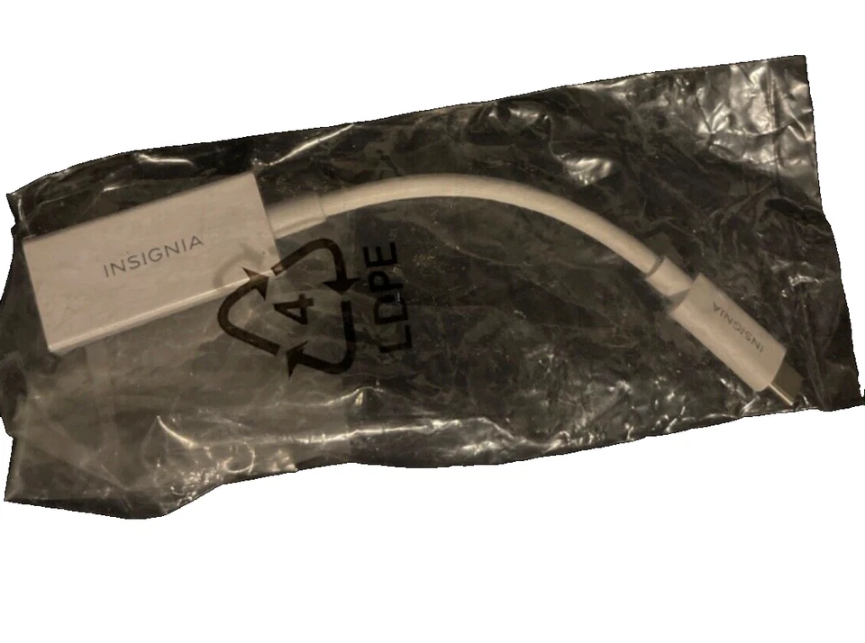 Insignia USB-C to 4K DisplayPort Adapter Cable for Macbook, Laptop Display - Image 1 of 1