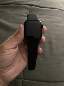Apple Watch SE (2nd Gen) – 40mm GPS + Cellular – Excellent Condition - Picture 1 of 8